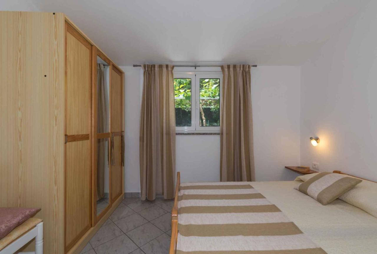 Appartement In Ravni/istrien 30383